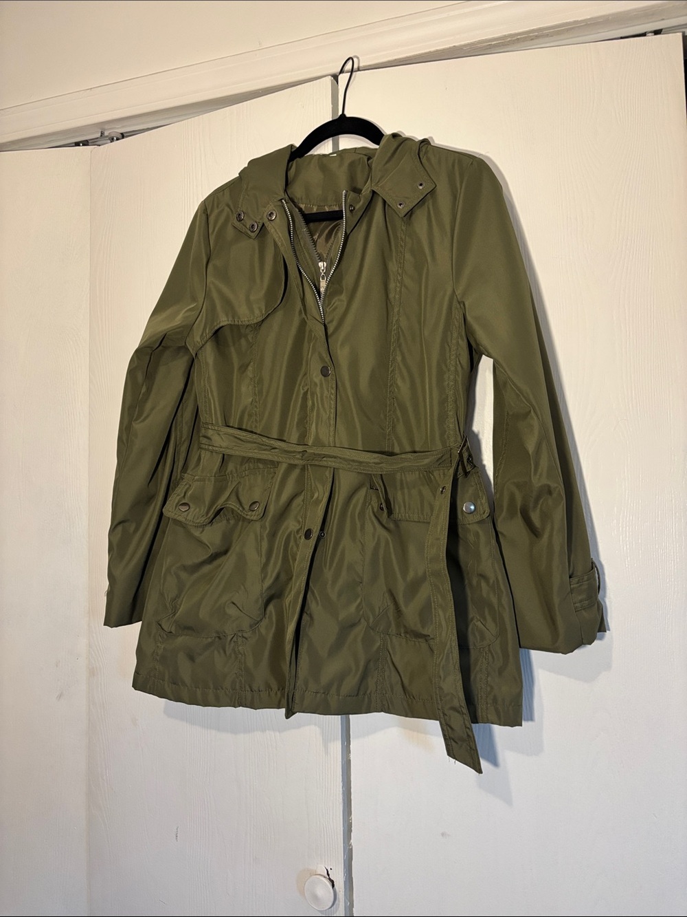 Women's Hooded Utility Anorak Jacket in Olive Green
